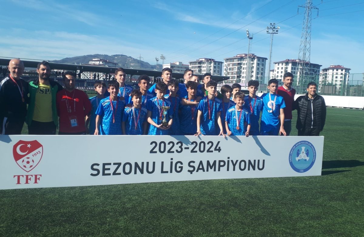 Demirspor U14, Finalde Trabzon Söğütlüspor U14’e Kaybetti 1-2