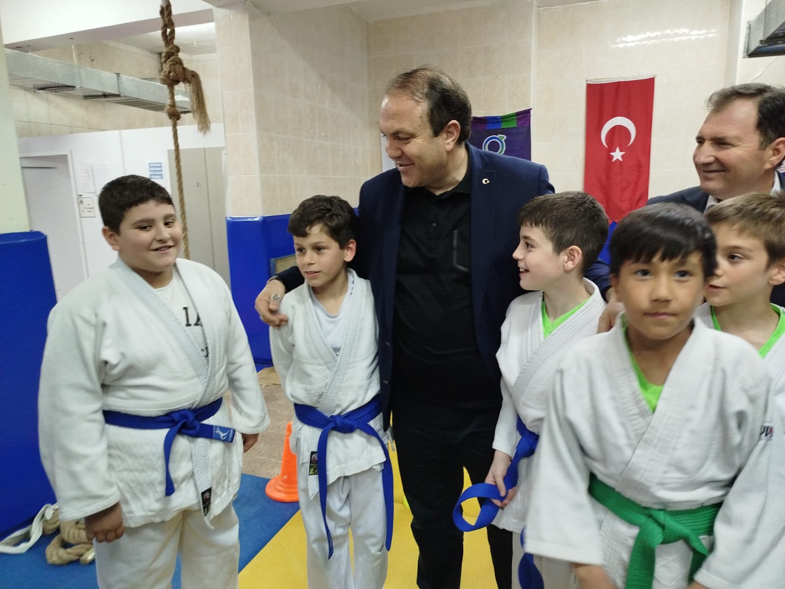  Mustafa Genç, Minik Sporcuları Ziyaret Etti