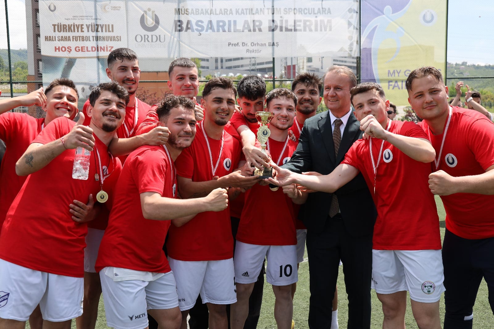  Ordu Üniversitesi Rektörlük Halı Saha Futbol Turnuvası Sona Erdi